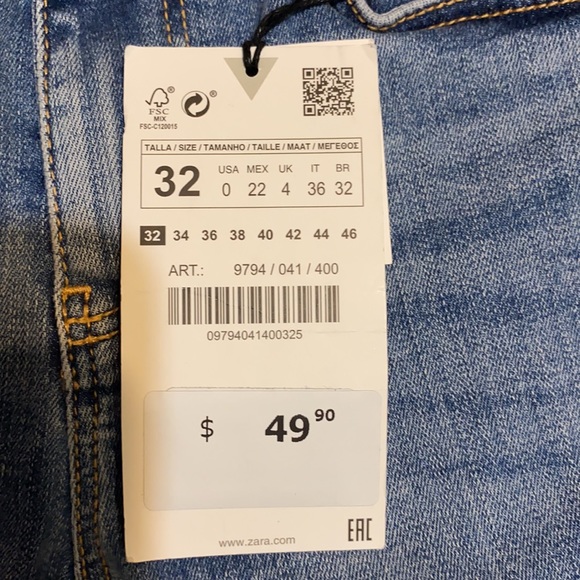 Mid-Rise Zara Skinny Jean - Picture 2 of 2